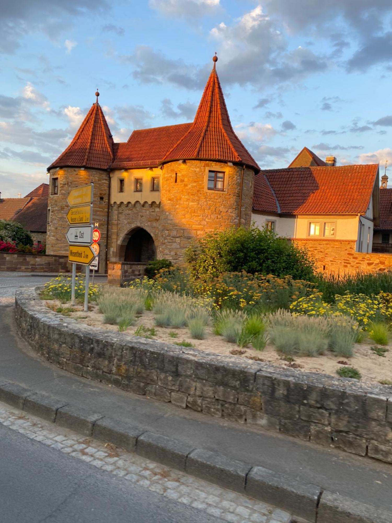 Gasthof Zum Storch Prichsenstadt Kültér fotó